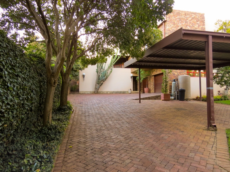 4 Bedroom Property for Sale in Heuwelsig Free State